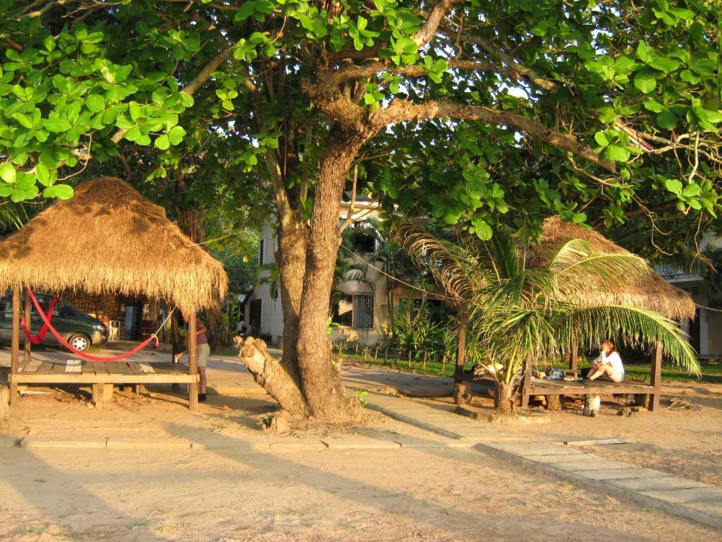 Kep Seaside Guesthouse Buitenkant foto